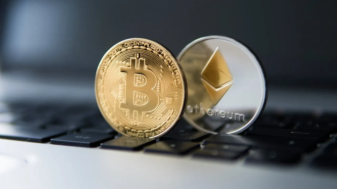 Bitcoin and Ethereum. Image: Shutterstock