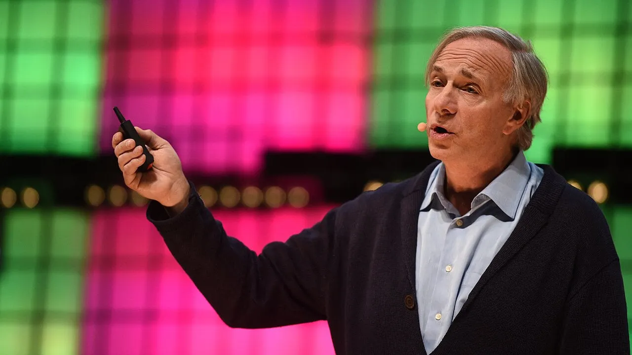 Is Ray Dalio warming up to Bitcoin? Image: Wikipedia